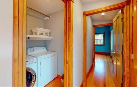 12 Shirley Avenue Oak Bluffs MA 02557