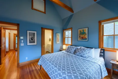 12 Shirley Avenue Oak Bluffs MA 02557