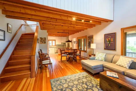 12 Shirley Avenue Oak Bluffs MA 02557