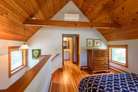12 Shirley Avenue Oak Bluffs MA 02557