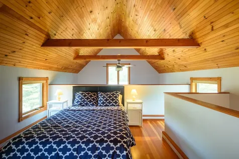 12 Shirley Avenue Oak Bluffs MA 02557