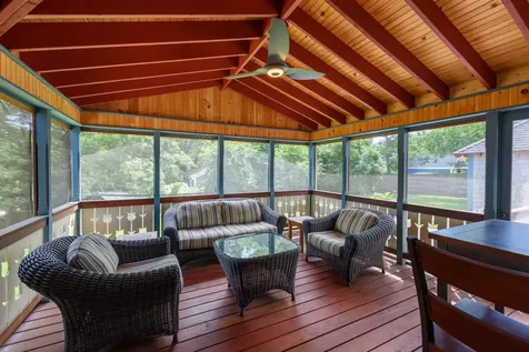 12 Shirley Avenue Oak Bluffs MA 02557