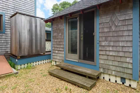 12 Shirley Avenue Oak Bluffs MA 02557