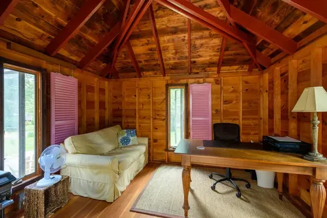 12 Shirley Avenue Oak Bluffs MA 02557