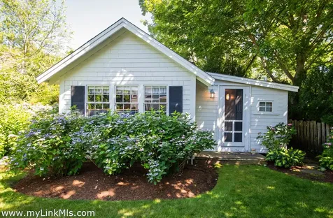 7 Peases Point Way Edgartown MA 02539