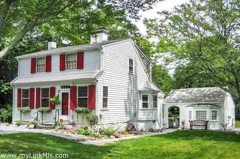 369 Main Street Vineyard Haven MA 02568
