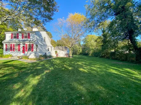 369 Main Street Vineyard Haven MA 02568