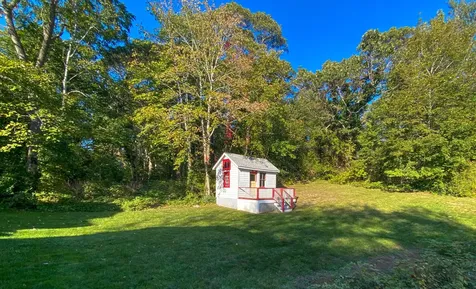 369 Main Street Vineyard Haven MA 02568