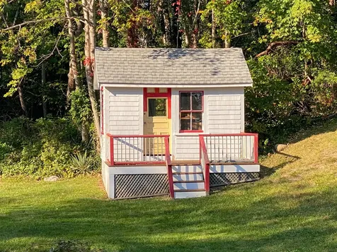 369 Main Street Vineyard Haven MA 02568