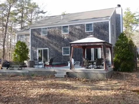 6 Farm Path Oak Bluffs MA 02539