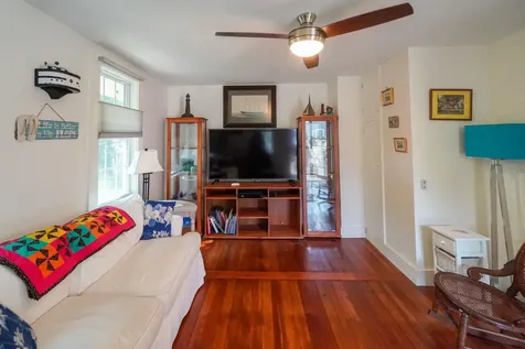 21 Forest Hill Avenue Oak Bluffs MA 02557