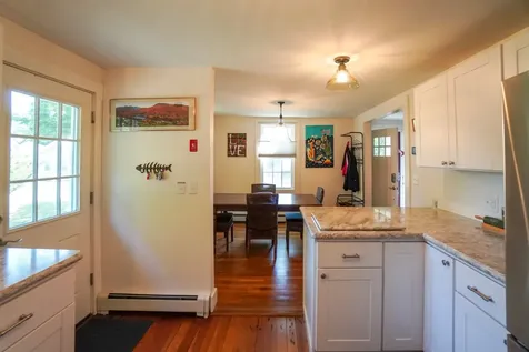 21 Forest Hill Avenue Oak Bluffs MA 02557