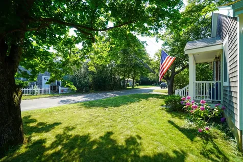 21 Forest Hill Avenue Oak Bluffs MA 02557