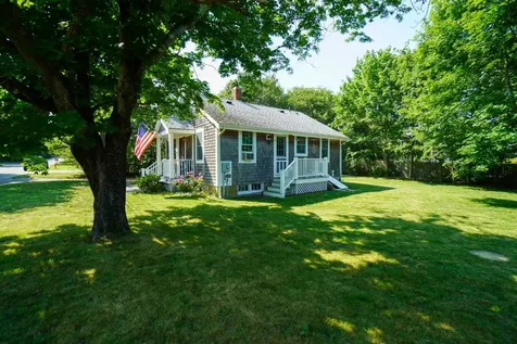 21 Forest Hill Avenue Oak Bluffs MA 02557