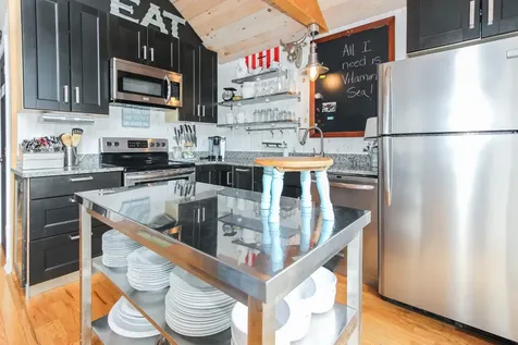 160 Bernard Circle Vineyard Haven MA 02568