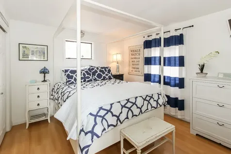 160 Bernard Circle Vineyard Haven MA 02568