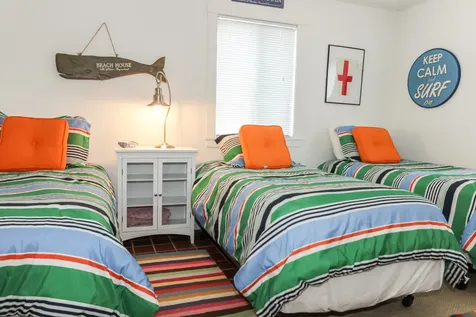 160 Bernard Circle Vineyard Haven MA 02568