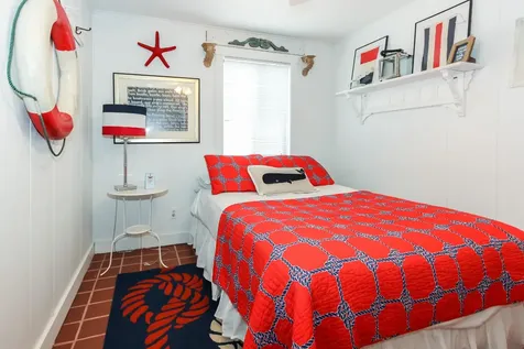 160 Bernard Circle Vineyard Haven MA 02568