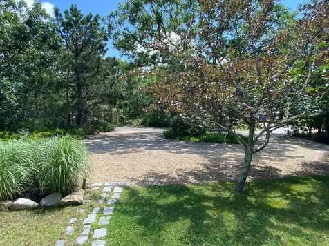 11 Sparrow Lane Edgartown MA 02539