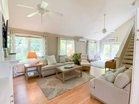 11 Sparrow Lane Edgartown MA 02539