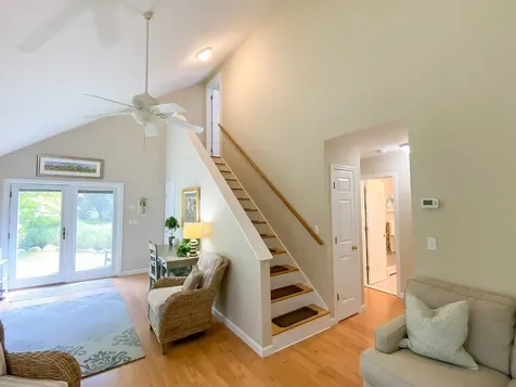 11 Sparrow Lane Edgartown MA 02539