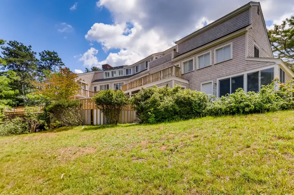 3 Long Hill Road Edgartown MA 02539