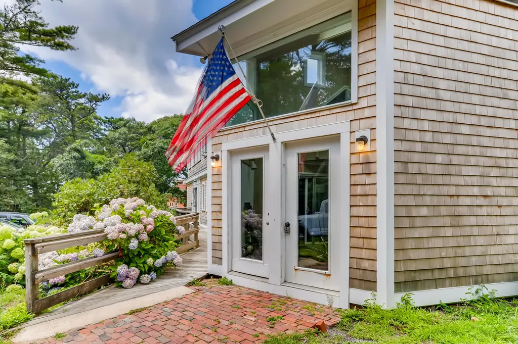 3 Long Hill Road Edgartown MA 02539
