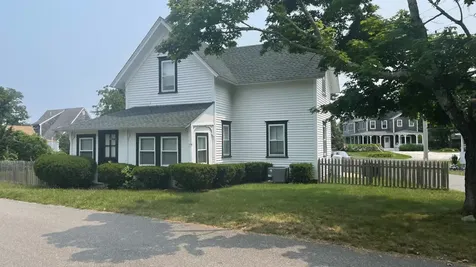 37 Pocasset Avenue Oak Bluffs MA 02557
