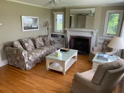 36 Hines Point Vineyard Haven MA 02568