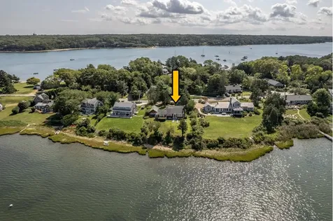 36 Hines Point Vineyard Haven MA 02568
