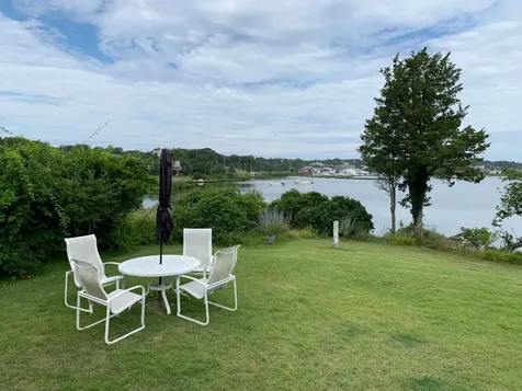 36 Hines Point Vineyard Haven MA 02568