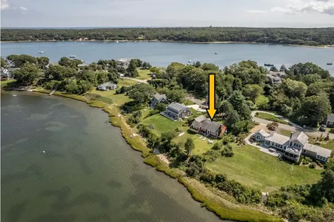 36 Hines Point Vineyard Haven MA 02568