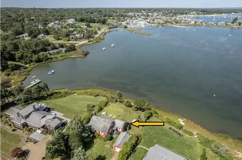 36 Hines Point Vineyard Haven MA 02568