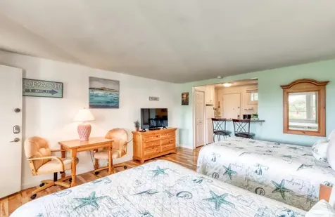 27 Island Inn Road Oak Bluffs MA 02557