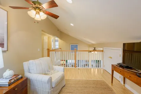 8 Aero Avenue Edgartown MA 02539