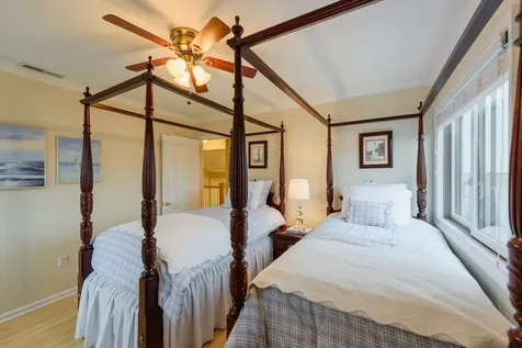 8 Aero Avenue Edgartown MA 02539