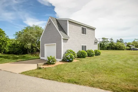 8 Aero Avenue Edgartown MA 02539