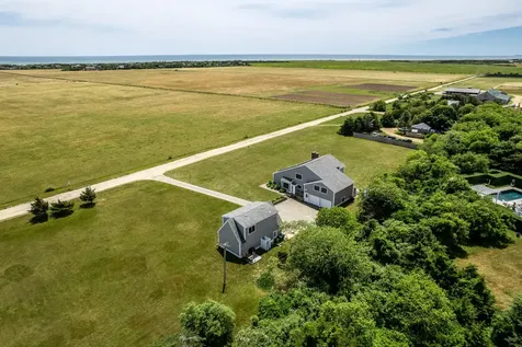 8 Aero Avenue Edgartown MA 02539