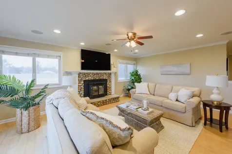 8 Aero Avenue Edgartown MA 02539