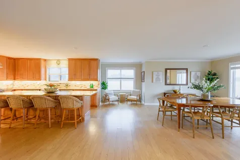 8 Aero Avenue Edgartown MA 02539