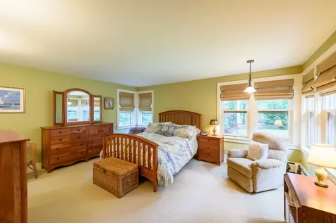 41 Bayes Hill Road Oak Bluffs MA 02539-4427