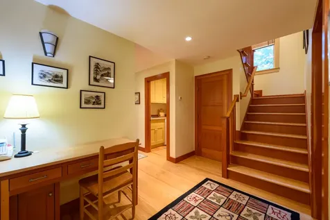 41 Bayes Hill Road Oak Bluffs MA 02539-4427