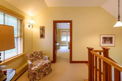 41 Bayes Hill Road Oak Bluffs MA 02539-4427
