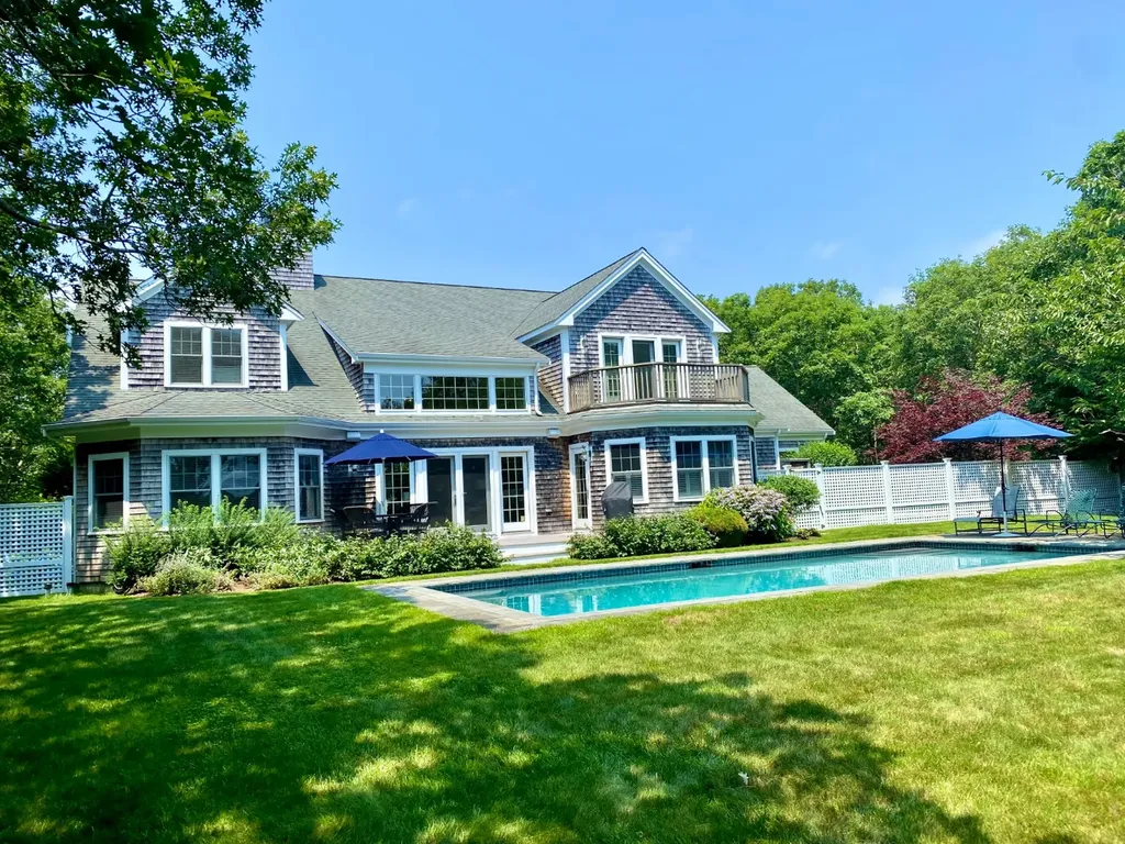 243 Pond Road West Tisbury MA 02575