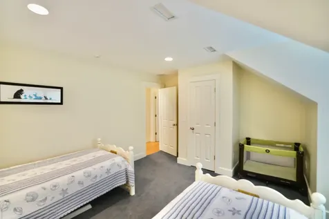 243 Pond Road West Tisbury MA 02575