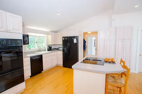 250 Winyah Lane Vineyard Haven MA 02568
