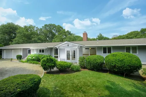 250 Winyah Lane Vineyard Haven MA 02568