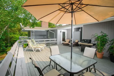 250 Winyah Lane Vineyard Haven MA 02568