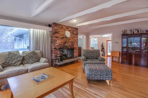 250 Winyah Lane Vineyard Haven MA 02568