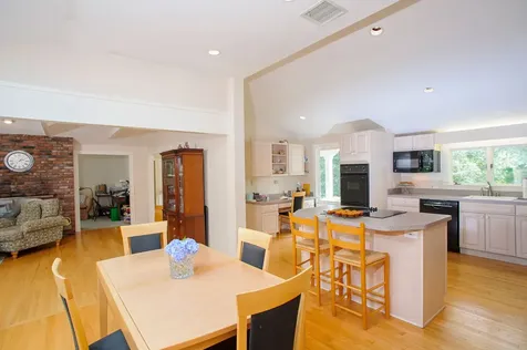 250 Winyah Lane Vineyard Haven MA 02568